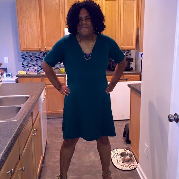 Meet your Posher, Danielle - Picture 1 of 1